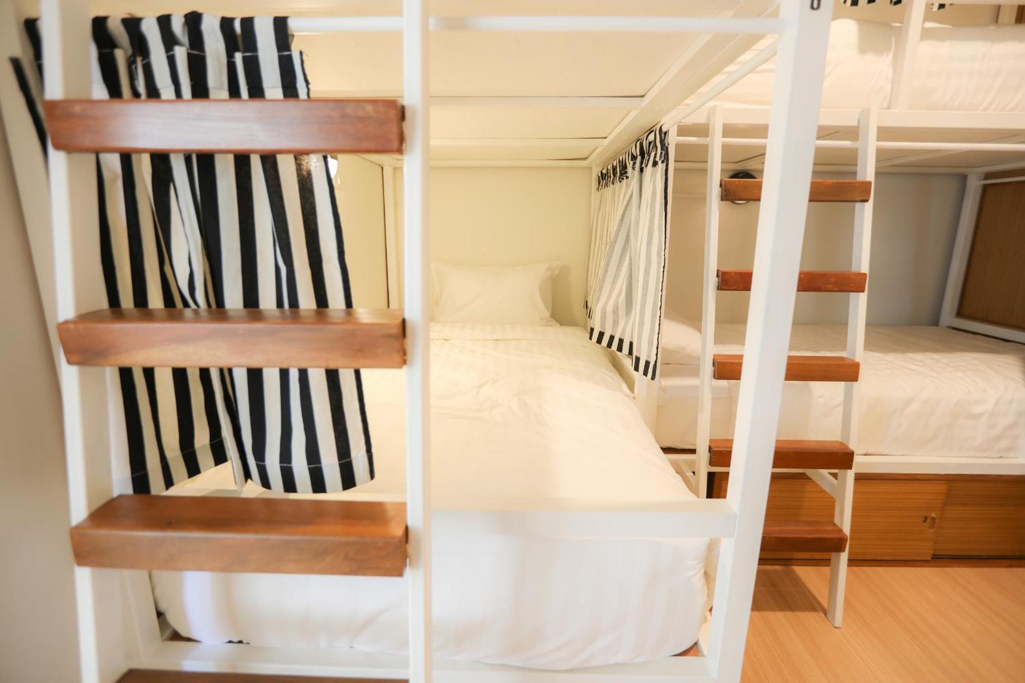 Hostel Lullaby Non-Smoking (Adults Only) Chiang Mai Habitación foto